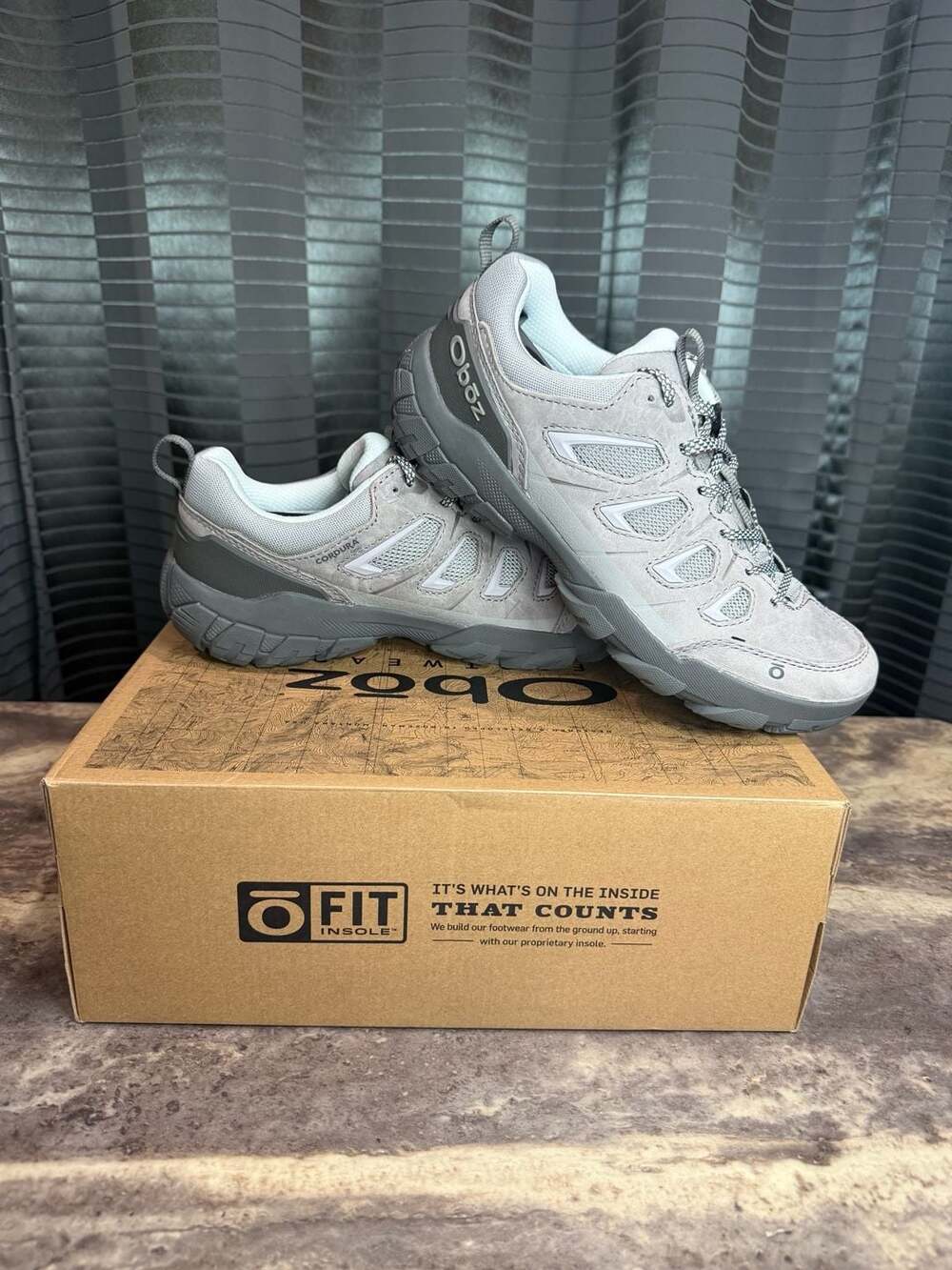 NWT Women's Oboz Sawtooth X Low.